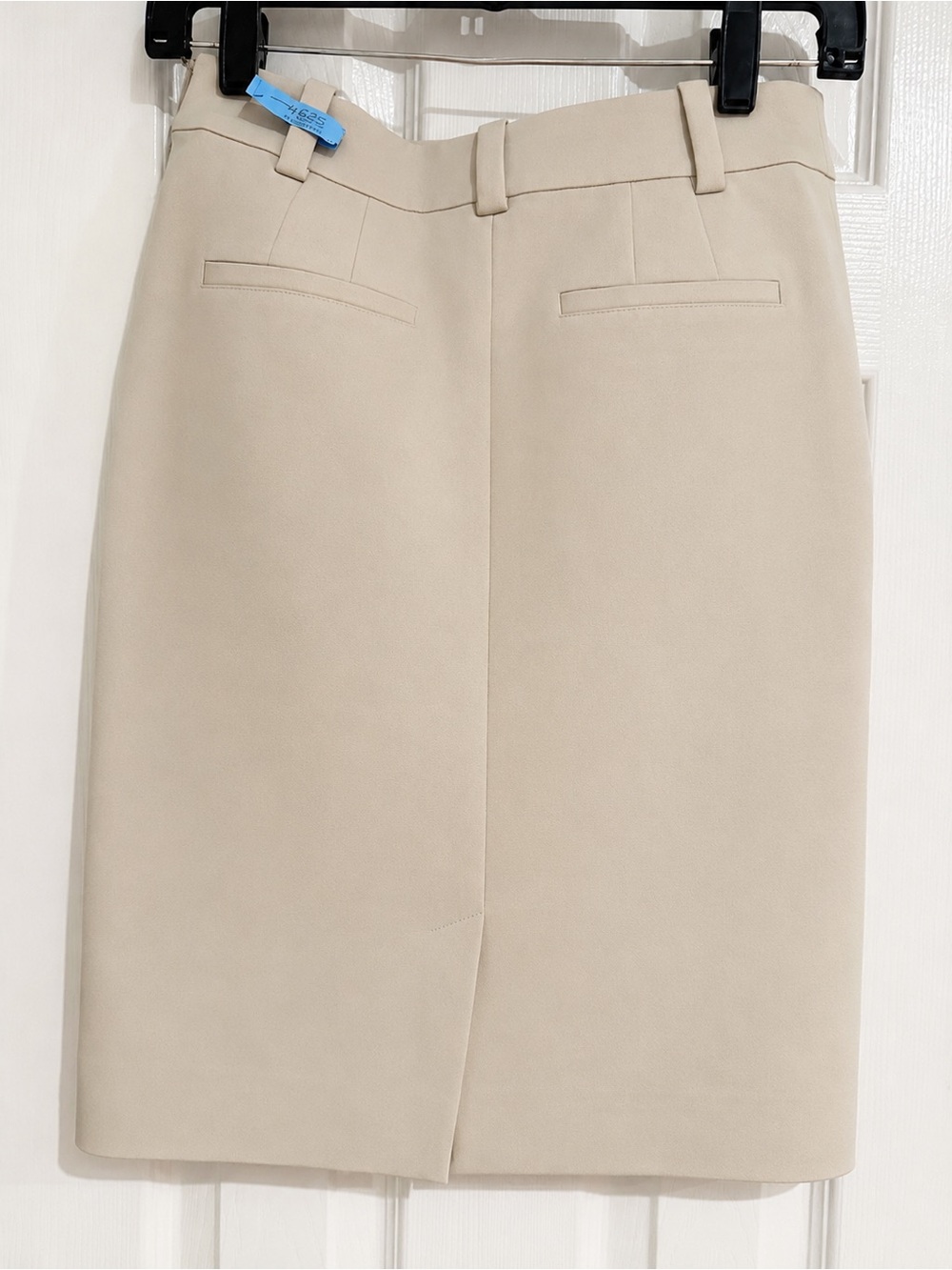 Ann Taylor Cream Zip Pocket Pencil Skirt Size 0 Neutral A-Line Career Chic - Picture 3 of 5